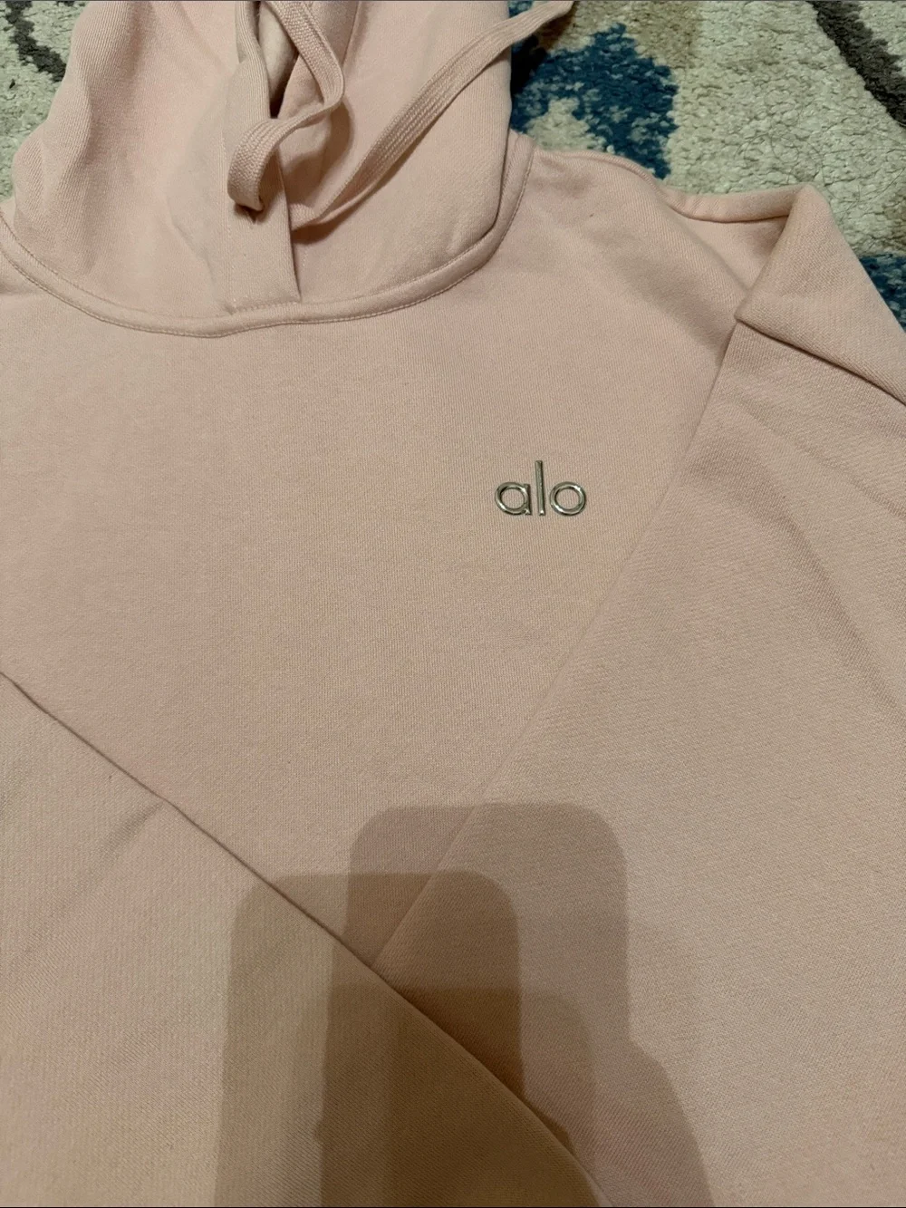 Pink accolade hoodie Alo